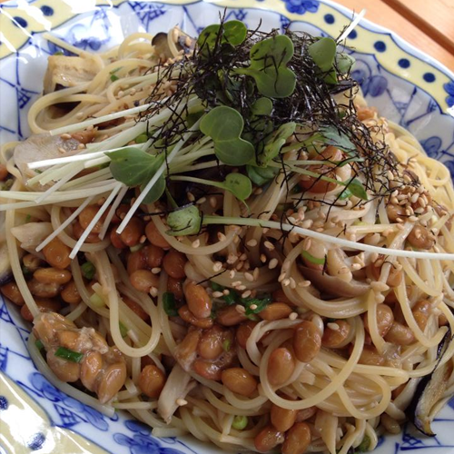 納豆・茄子・茸の和風パスタ